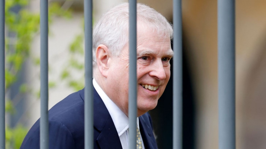 Από τις σαμπάνιες και τις γυμνόστηθες στην Ταϊλάνδη έως το «νησί των Παιδόφιλων» - Πως ο Andrew «κάηκε» με τον Epstein