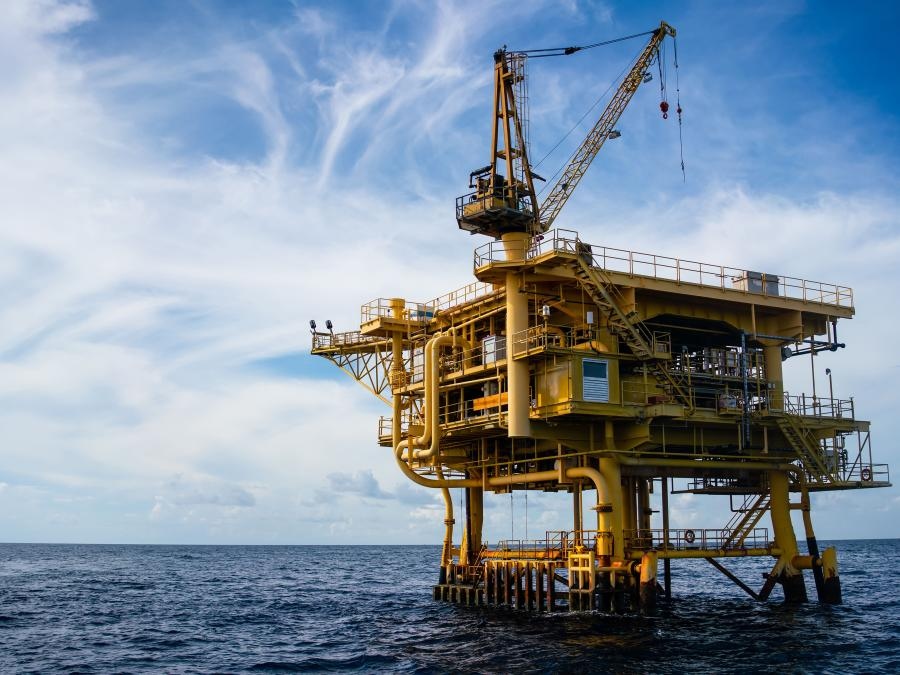 Larry Johnson (πρώην CIA): Ρωσία και Κίνα θα γίνουν οι μεγαλύτερες πετρελαϊκές δυνάμεις εάν πάνε Κασπία Θάλασσα, την ήθελαν οι Rothschild