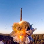 Πυρηνικός εφιάλτης: Η Ρωσία κρατά δύο «άσους»: Ουράνιο, και Oreshnik άλλαξαν τις παγκόσμιες ισορροπίες