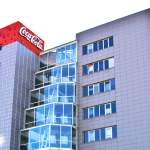 Coca-Cola HBC 2025: Ισχυρή οργανική ανάπτυξη, ρεκόρ λειτουργικών κερδών και κερδοφορία ανά μετοχή