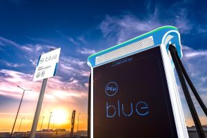 ΔΕΗ blue: Φορτιστές για ηλεκτρικά οχήματα στα μεγαλύτερα χιονοδρομικά της χώρας