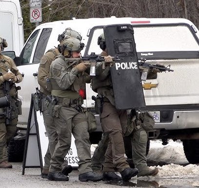 Καναδάς – Μακελειό στην Τάμπλερ Ριντζ: Δέκα νεκροί από πυροβολισμούς σε σχολείο