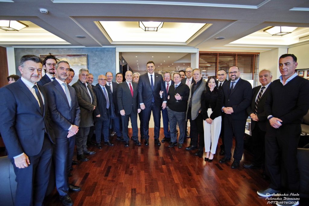 Από την Ίδρυση έως τη Σύγχρονη Εποχή 100 Χρόνια Επιβατηγός Ναυτιλίας στην Ελλάδα