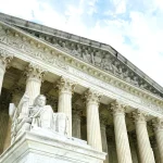 ΗΠΑ-Ευρώπη σε εμπορικό «κενό»: Το Ανώτατο Δικαστήριο, οι δασμοί και το νέο ρίσκο