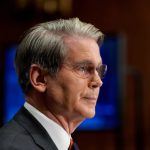 Bessent: Οι Kινέζοι traders ευθύνονται τη διόρθωση στην αγορά του χρυσού, τροφοδότησαν κερδοσκοπική έκρηξη