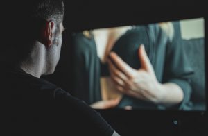 Ρωσία κατά πορνό – Απαγόρευση παρακολούθησης ενήλικου περιεχομένου στους άτεκνους