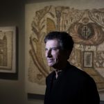 Παραιτήθηκε ο πρώην υπουργός Πολιτισμού και στέλεχος του ΥΠΕΞ της Γαλλίας Jacques Lang για ξέπλυμα χρήματος με τον Epstein