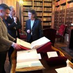 Παγκόσμια Ημέρα Ελληνικής Γλώσσας: Ιστορική αναγνώριση από την UNESCO με παγκόσμιο συμβολισμό