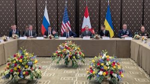 Die Weltwoche (ΜΜΕ Ελβετίας): Ακτίδα ελπίδας για ουκρανικό, άγνωστο το αποτέλεσμα των συνομιλιών στη Γενεύη