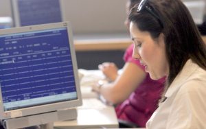 financialreport.gr