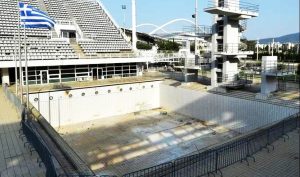 Κολυμβητήρια-«φαντάσματα» στην Αθήνα: Αυθαίρετα, ληγμένες άδειες και κλειστές δεξαμενές