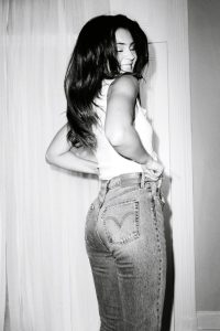 «Το πίσω μέρος γράφει ιστορία»: Δύο παγκόσμια icons Levi’s® x Jordan ενώνουν δυνάμεις