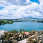 Βροχές-ανάσα για την Αττική: Γέμισαν οι ταμιευτήρες σε Μόρνο και Μαραθώνα