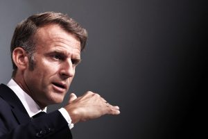 Γαλλία: Θεσμικό «μπλόκο» Μακρόν σε πολιτικούς με ρατσιστικές καταδίκες