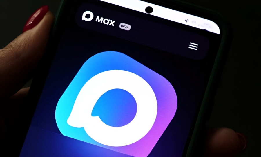 Ρωσία εκτός WhatsApp: Ολικός αποκλεισμός και στροφή στην κρατική πλατφόρμα MAX