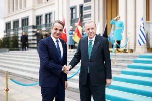 Μητσοτάκης από Άγκυρα: «Ώρα να αρθεί κάθε απειλή» - Μήνυμα για το casus belli