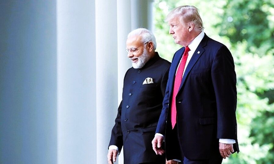Τραμπ-Μόντι: Εμπορικό deal με «ρήτρα πετρελαίου» - Η Ινδία κόβει τη Ρωσία και κλειδώνει δασμούς 18%