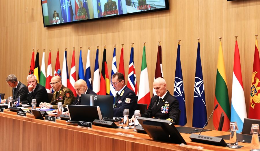 Δημοσκόπηση POLITICO - ΝΑΤΟ: Η κοινή γνώμη φοβάται Γ’ Παγκόσμιο Πόλεμο