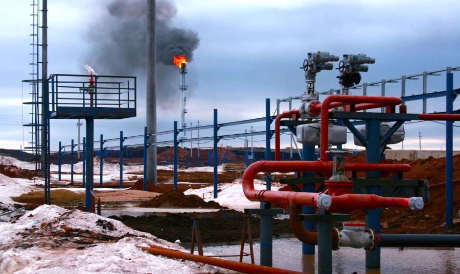 Ρωσικά τάνκερ πουλάνε «πόρτα-πόρτα» πετρέλαιο στην Ασία μετά το φρένο της Ινδίας