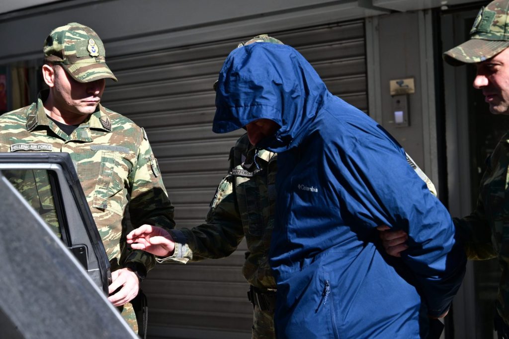 Υπόθεση κατασκοπείας στις Ένοπλες Δυνάμεις: Γυναίκα ο εγκέφαλος πίσω από τον σμήναρχο