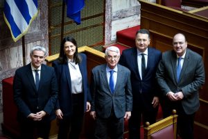 Εθνική Κοινωνική Συμφωνία: Ψηφίστηκε το νομοσχέδιο για τις Συλλογικές Συμβάσεις με 158 «ναι»