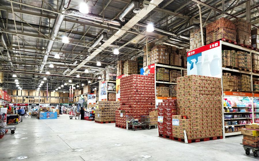 Το εμπορικό ισοζύγιο σε λεπτή ισορροπία: Τι «λένε» πραγματικά τα στοιχεία του Δεκεμβρίου