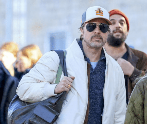 Ζεστό χρήμα και ανάπτυξη στο θέαμα: Μπράντ Πιτ στην Ύδρα, Έμιλι στη Μύκονο και το ελληνικό ''Νetflix'' Cinobo προσεχώς στην Πολωνία