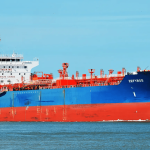 Επίθεση στο ελληνόκτητο δεξαμενόπλοιο Zefyros στον Περσικό Κόλπο – Ιδιοκτήτης Βασίλης Μιχαήλ, γαμπρός του Βακάκη των Jumbo