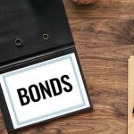 Ξεπέρασαν το 4,4% οι αποδόσεις στα 2ετη βρετανικά ομόλογα