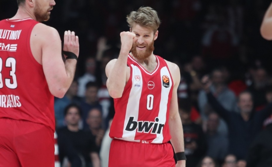 Τυφώνας Ολυμπιακός τάπωσε τη Φενέρ ανήμερα της ιστορικής επετείου της 17ης Μαρτίου: 104 - 87 σε άνετο περίπατο