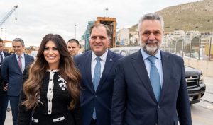 Η πρέσβης των ΗΠΑ στον Πειραιά - Αμερικανικοί σαρωτές ασφαλείας στο λιμάνι με υπογραφή... Kimberly