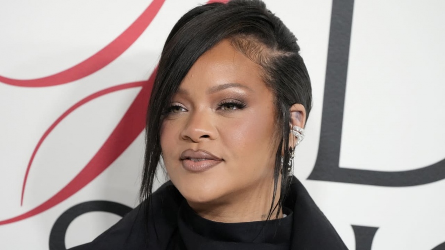 Πυροβολισμοί στο σπίτι της Rihanna στο Beverly Hills - Η τραγουδίστρια βρισκόταν μέσα