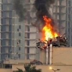 Καπνός υψώνεται από την αμερικανική πρεσβεία στη Βαγδάτη του Ιράκ μετά την επίθεση με drones