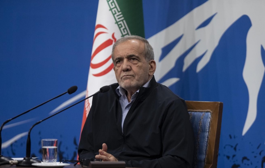 Θρησκευτική έκρηξη: Ο πρόεδρος του Ιράν Pezeshkian προειδοποιεί – «Η δολοφονία του Ali Khamenei είναι κήρυξη πολέμου στους Σιίτες παγκοσμίως»