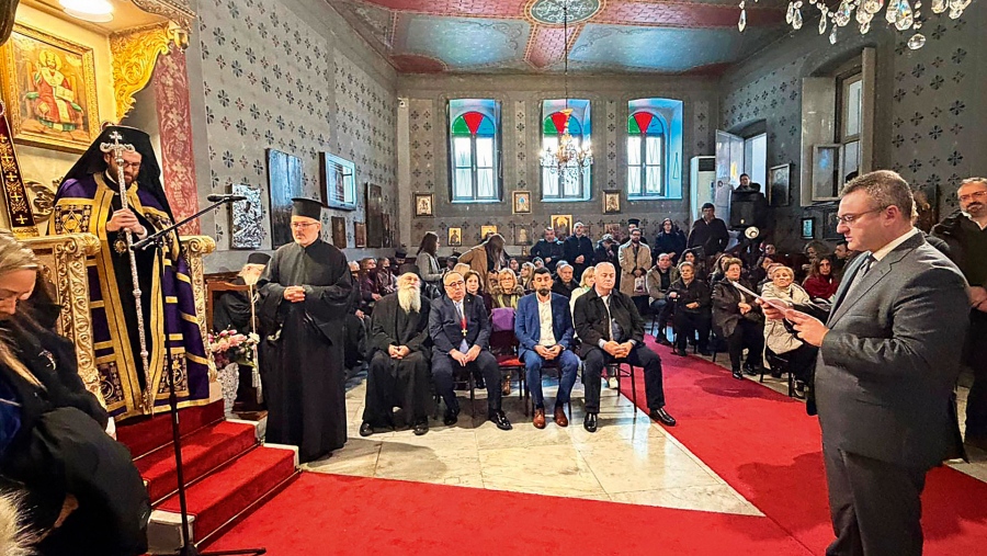 Ανατριχίλα στην Κωνσταντινούπολη: Ακάθιστος Υμνος εκεί όπου πρωτακούστηκε πριν από 14 αιώνες κατά τη σωτηρία της Βασιλεύουσας από τους Πέρσες