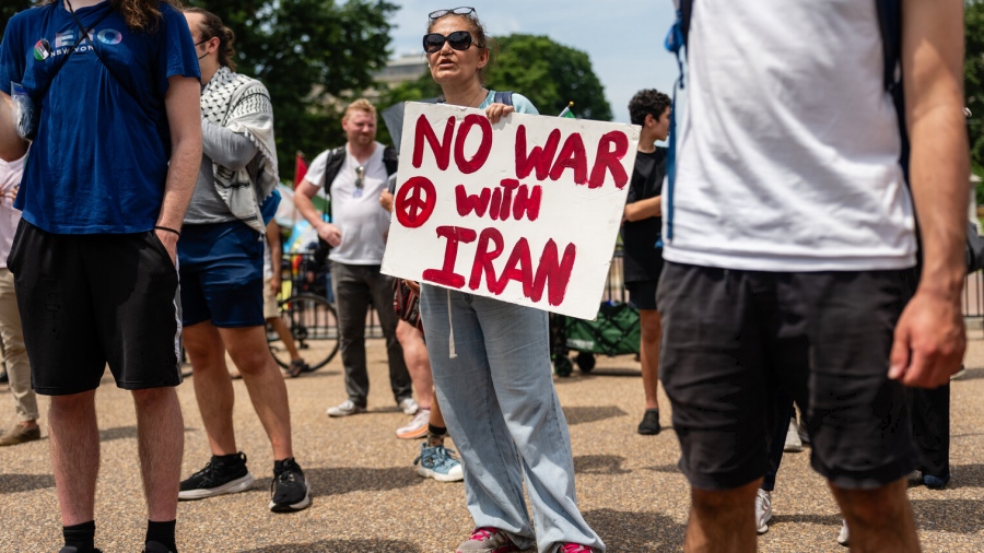 Οργή στις ΗΠΑ: «Ο πόλεμος με το Ιράν ξέφυγε» - Καταρρέει η στήριξη στον Trump