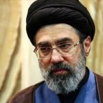 Τρόμος στη Δύση με μήνυμα Khamenei: Οι εγκληματίες δολοφόνοι θα πληρώσουν άμεσα το αίμα του Larijani