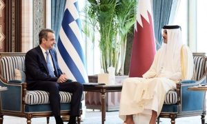 Σε καλό κλίμα η επικοινωνία Μητσοτάκη με τον εμίρη του Κατάρ, σεϊχη Al Thani - Συζήτησαν για τον πόλεμο στο Ιράν και το ενεργειακό σοκ