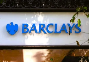 Barclays: Η μεταβλητότητα στις αγορές ήρθε για να μείνει - Γιατί προτιμά αμερικανικές από ευρωπαϊκές μετοχές