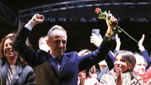 Γαλλία: Η «διαιρεμένη» Αριστερά κυριαρχεί στις μεγάλες πόλεις - Παρίσι, Μασσαλία, Λυών στο κόκκινο