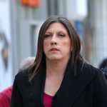 Κωνσταντοπούλου: Απάντηση «στους ψεύτες Μητσοτάκη και Φλωρίδη» για την αίθουσα της δίκης των Τεμπών (video) - Financial Report