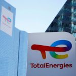 TotalEnergies «παγώνει» 15% της παραγωγής της