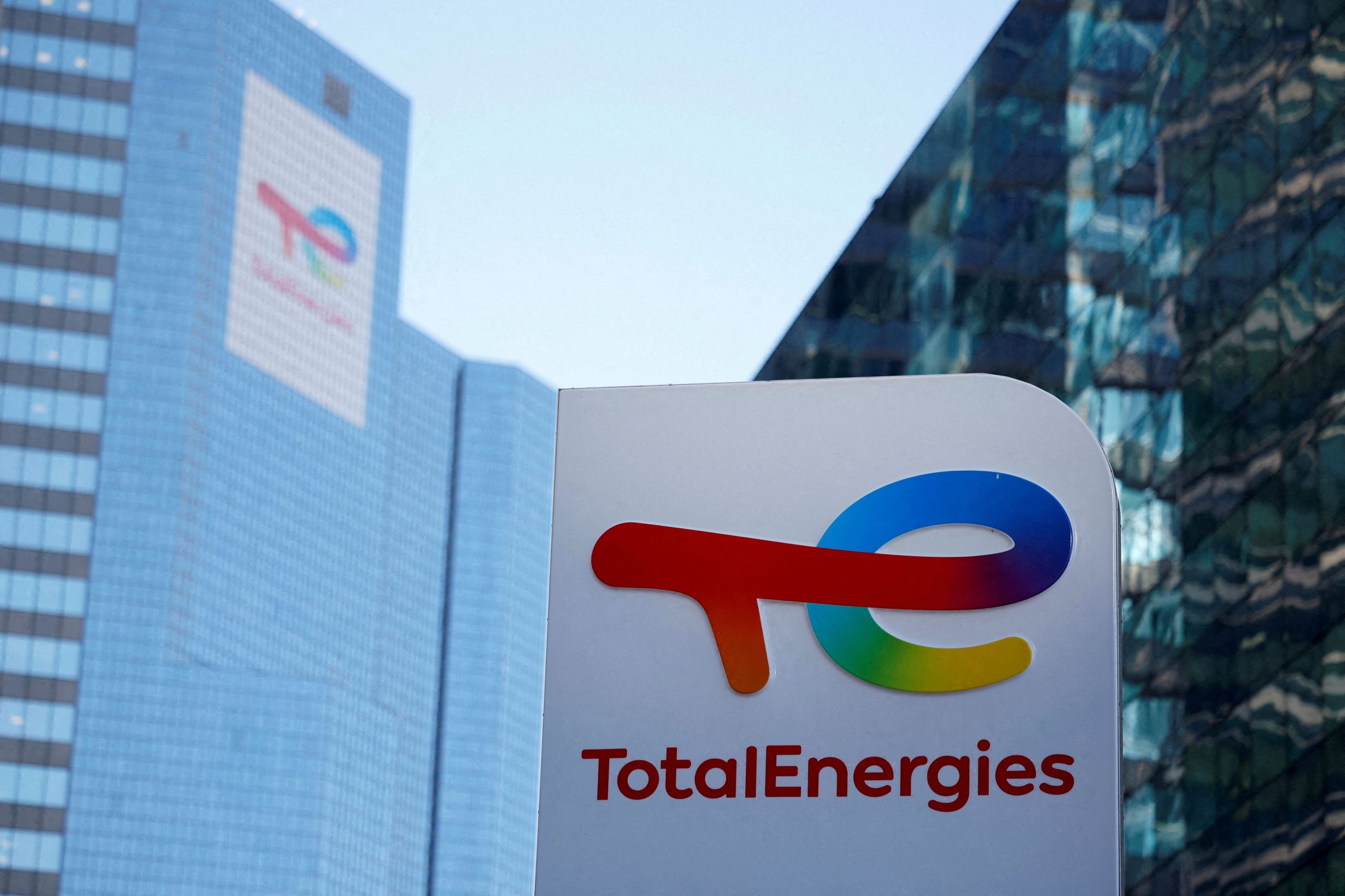 TotalEnergies «παγώνει» 15% της παραγωγής της