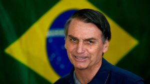 Στο νοσοκομείο με βαριά πνευμονία ο Bolsonaro - Μεταφέρθηκε εσπευσμένα από τη φυλακή