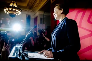 Εκλογές στη Δανία: Πρωτιά Φρεντέρικσεν χωρίς αυτοδυναμία - Κλειδί οι Μετριοπαθείς