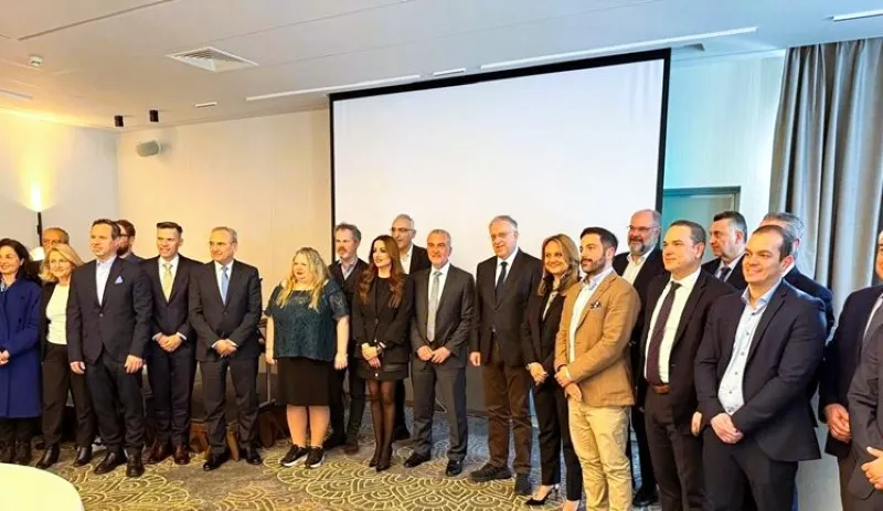 Θεοδωρικάκος: «Σχέδιο με πόρους εκατοντάδων εκατ.» για το αλουμίνιο - Στο επίκεντρο ενέργεια και εξαγωγές