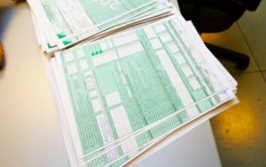 ΥΠΕΘΟΟ: Παράταση έως 15 Μαΐου για τις δηλώσεις με έκπτωση φόρου 4%