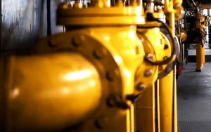 Φυσικό Αέριο: Εκτόξευση Τιμών έως 25% μετά το Κλείσιμο των Στενών του Ορμούζ