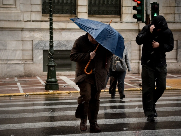 Κακοκαιρία Deborah: Οι περιοχές που θα επιμείνει (vid)