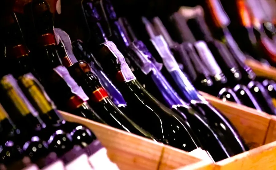 Ο ελληνικός οίνος αντέχει: Ενίσχυση στην ΕΕ, αναδιάταξη διεθνώς